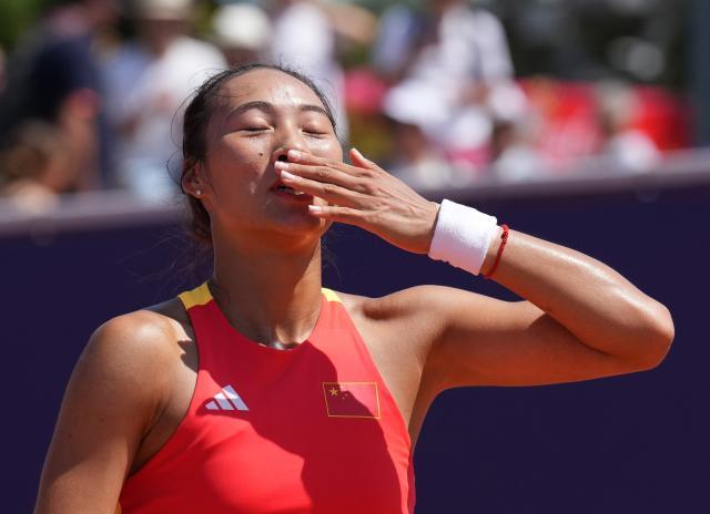 1722478332399085897.jpg 巴黎奥运会+_+网球——女单:郑钦文晋级XxjpseC007099_20240730_MVPFN0A001.jpg